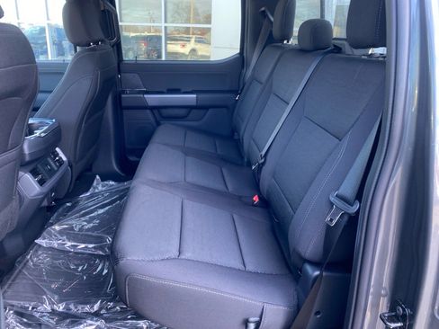 Used 2025 Ford F150 XLT w/ Equipment Group 302A MID image 24