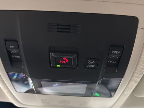 Used 2021 Lexus ES 250 w/ Premium Package image 31