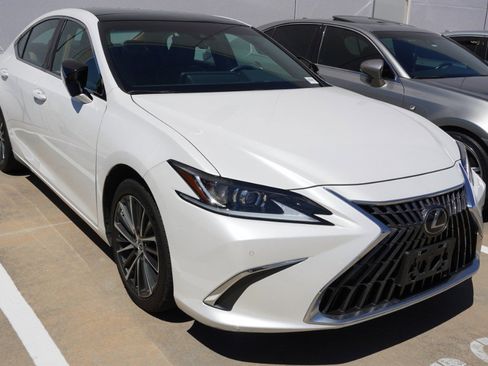 Used 2022 Lexus ES 350 w/ Premium Package image 3