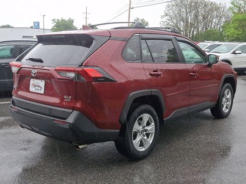 Used 2020 Toyota RAV4 XLE w/ Convenience Package AWD/4WD image 6