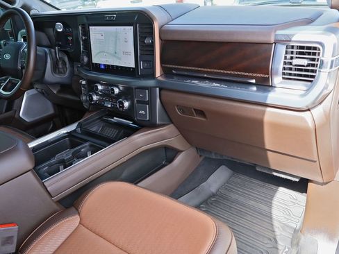 Used 2025 Ford F350 King Ranch w/ FX4 Off-Road Package image 31