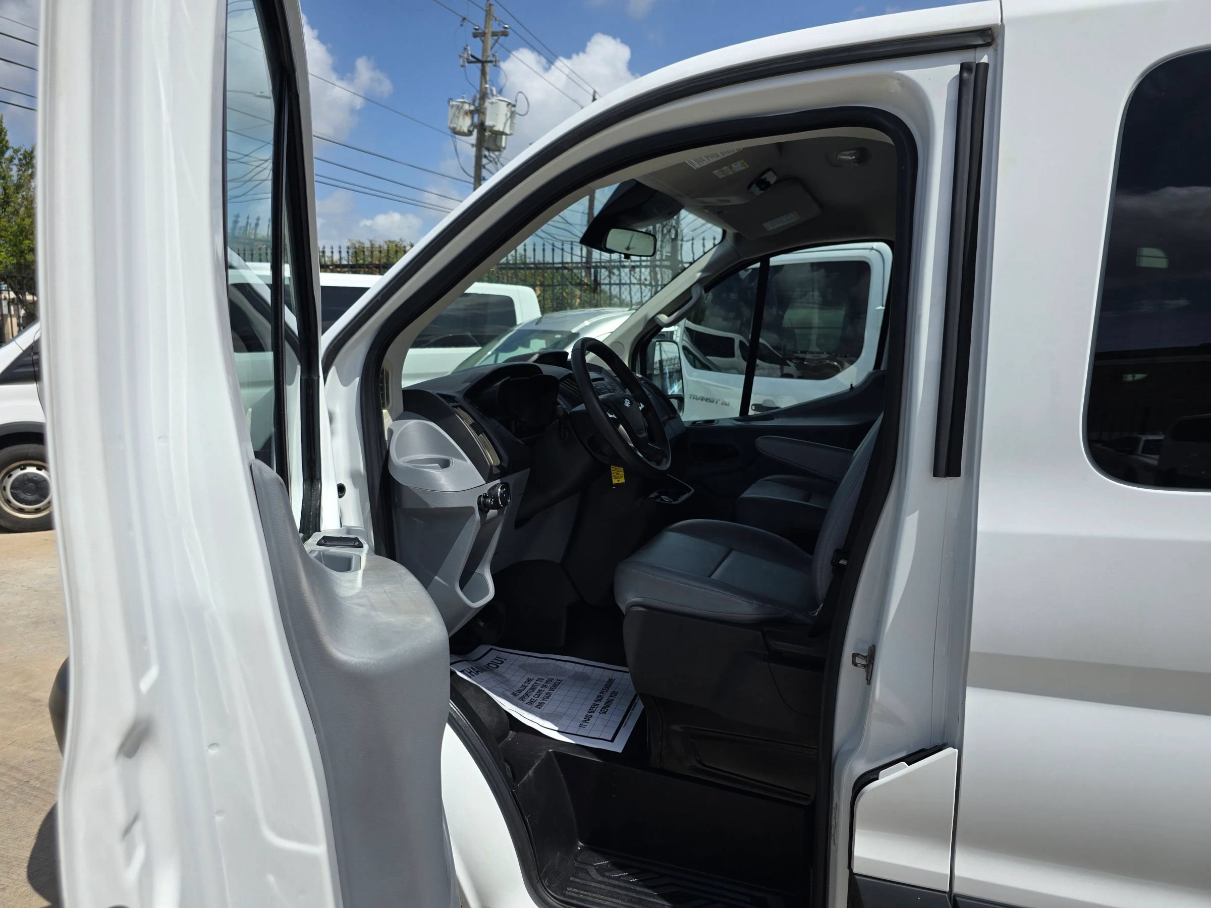 Used 2018 Ford Transit 350 XL RWD image 19
