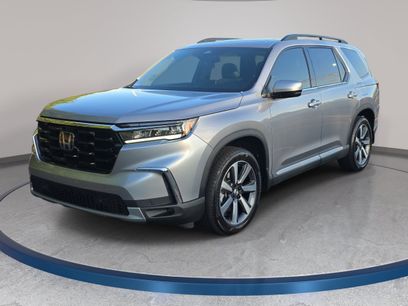 Used 2025 Honda Pilot Touring