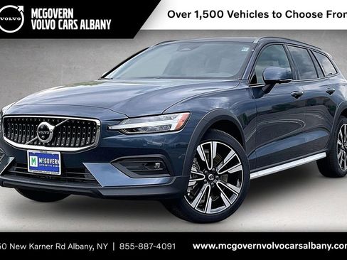 New 2026 Volvo V60 B5 Cross Country Ultra w/ Protection Package Premier AWD/4WD image 1