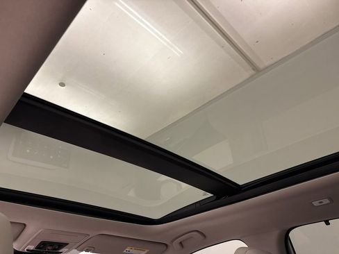 New 2026 Honda Pilot Touring image 13
