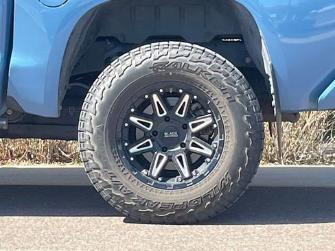 Used 2019 Toyota Tundra SR5 w/ TRD Off Road Package image 20