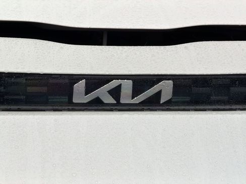 Used 2023 Kia Soul LX w/ LX Technology Package image 12