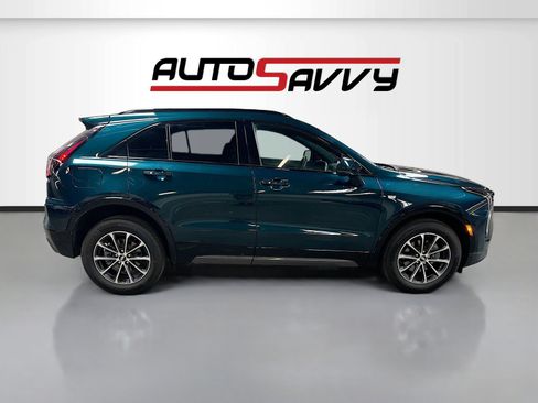 Used 2024 Cadillac XT4 Sport w/ Cold Weather Package AWD/4WD image 8