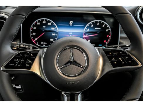 Certified 2026 Mercedes-Benz GLC 300 4MATIC image 14