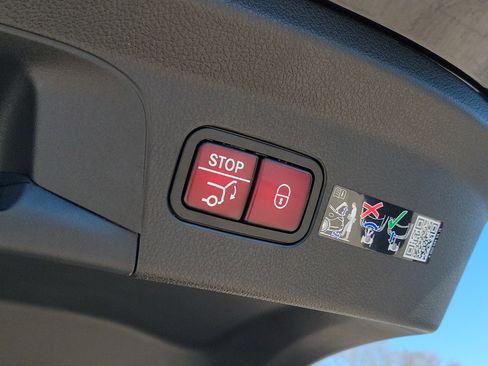 New 2026 Mercedes-Benz GLE 53 AMG 4MATIC Coupe image 10