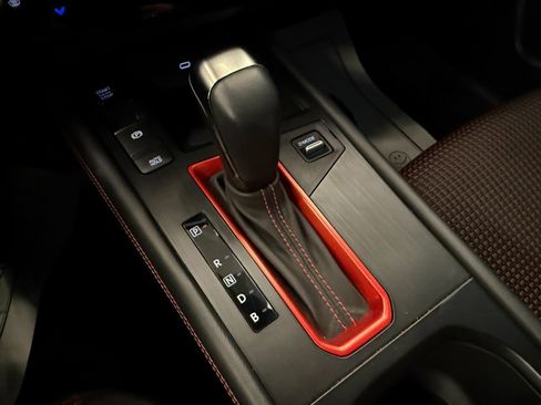 Used 2025 Nissan Kicks SR w/ SR Premium Package image 17