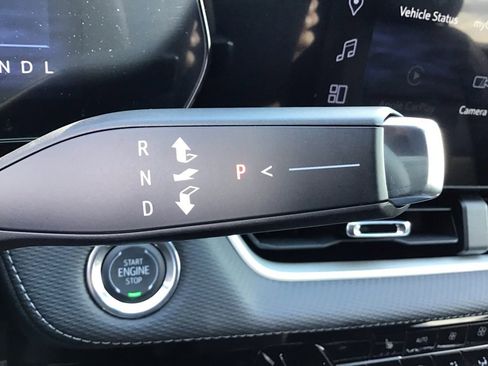 New 2026 Chevrolet Equinox LT w/ Convenience Package II image 33