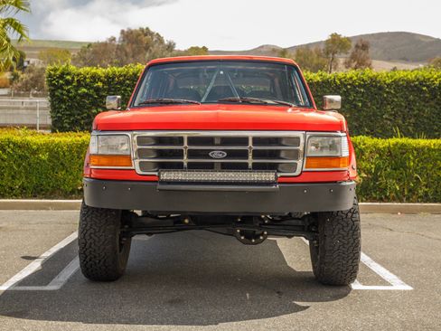 Used 1996 Ford Bronco AWD/4WD image 2