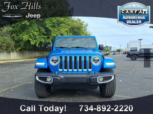 Used 2022 Jeep Wrangler Unlimited Sahara image 2