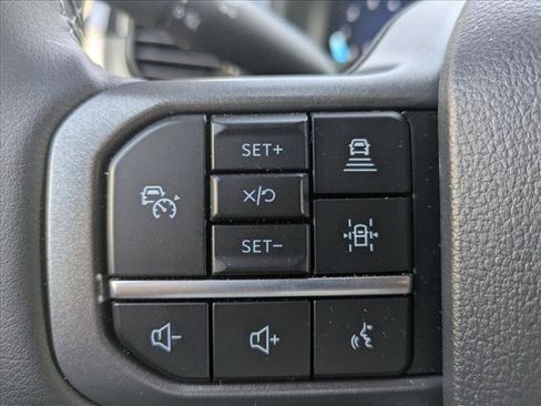 Used 2025 Ford F150 Lariat w/ FX4 Off-Road Package AWD/4WD image 15