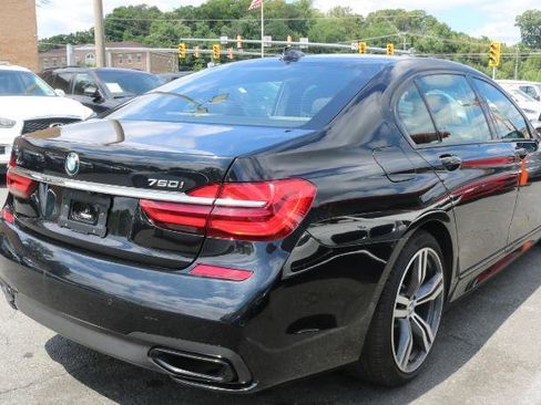 Used 2019 BMW 750i xDrive AWD/4WD image 8