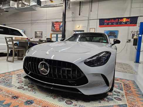 Used 2025 Mercedes-Benz AMG GT 63 image 2