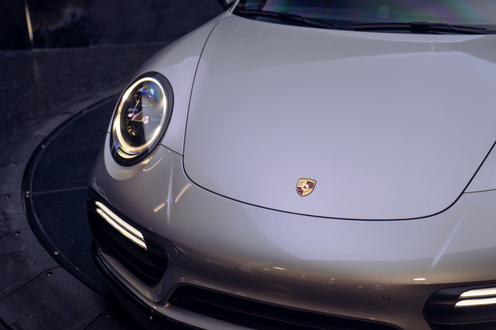 Used 2019 Porsche 911 4 Coupe AWD/4WD image 10