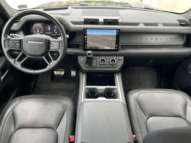 Used 2025 Land Rover Defender 110 V8 AWD/4WD image 35