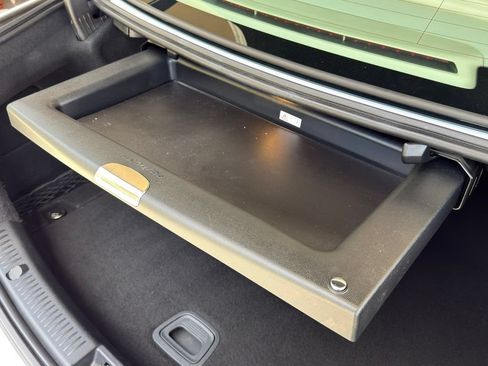 Used 2018 Mercedes-Benz E 300 image 12