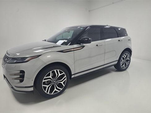 Used 2023 Land Rover Range Rover Evoque R-Dynamic SE image 5