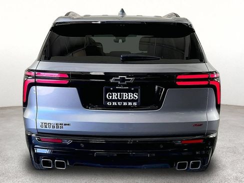 Used 2024 Chevrolet Traverse RS FWD image 5