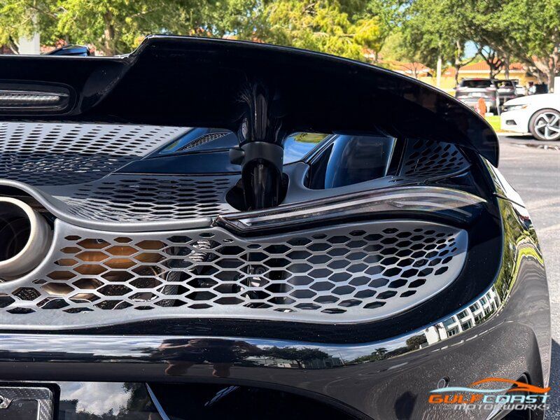 Used 2024 McLaren 750S Spider RWD image 50