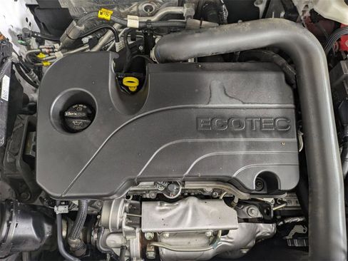 Used 2024 GMC Terrain SLT image 32