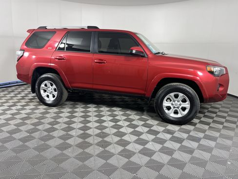 Used 2024 Toyota 4Runner SR5 AWD/4WD image 5