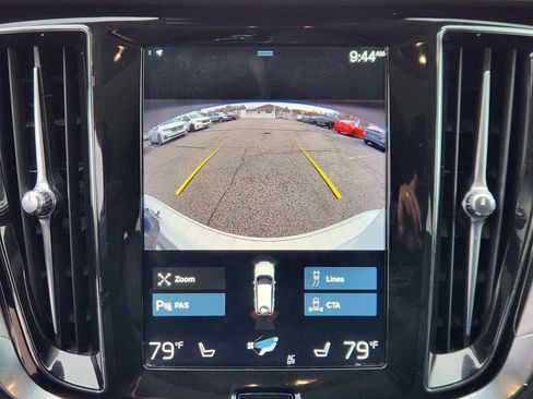 Used 2020 Volvo V60 T5 Cross Country w/ Protection Package Premier image 14