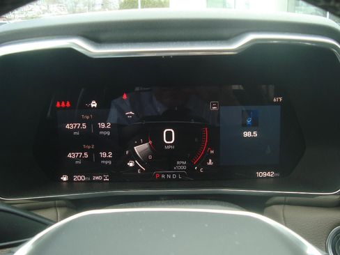 Used 2024 GMC Canyon Denali AWD/4WD image 21