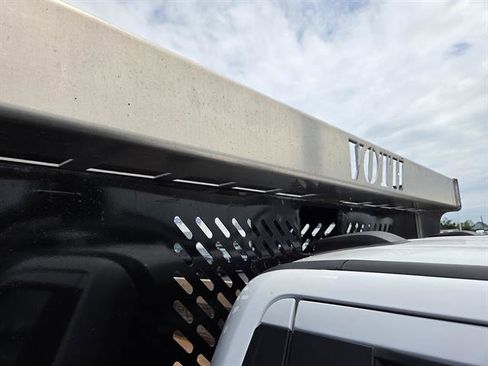 Used 2022 Ford F550 4x4 Regular Cab Super Duty image 3