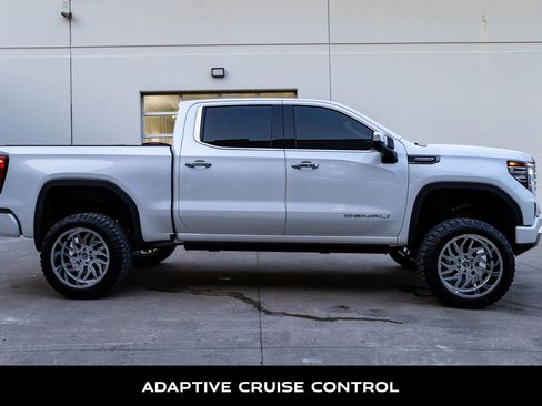 Used 2025 GMC Sierra 1500 Denali Ultimate image 10