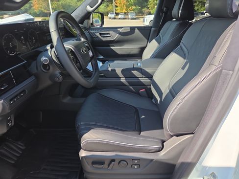 Used 2026 INFINITI QX80 Autograph w/ Premium Cargo Package AWD/4WD image 5