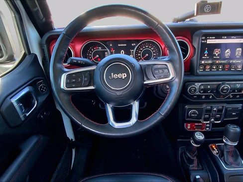 Used 2021 Jeep Wrangler Unlimited Rubicon AWD/4WD image 6