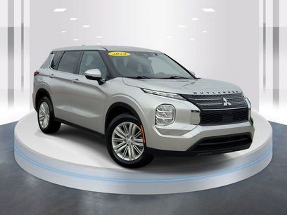Used 2024 Mitsubishi Outlander ES