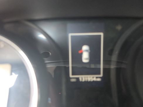 Used 2019 Toyota Camry SE FWD image 14
