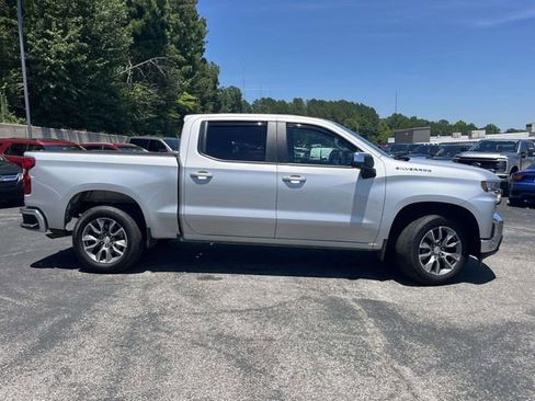 Used 2021 Chevrolet Silverado 1500 LT RWD image 2