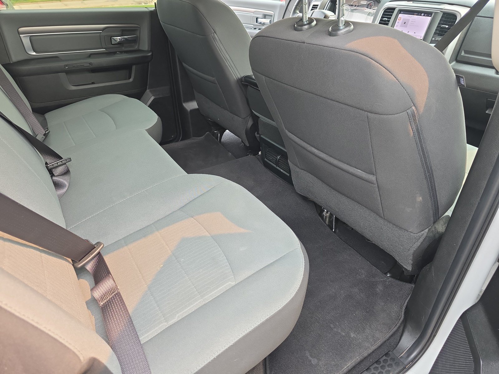 Used 2022 RAM 1500 Classic SLT w/ Electronics Group AWD/4WD image 17