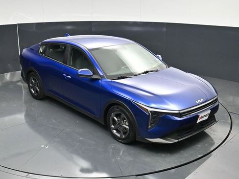 Used 2025 Kia K4 FWD image 43