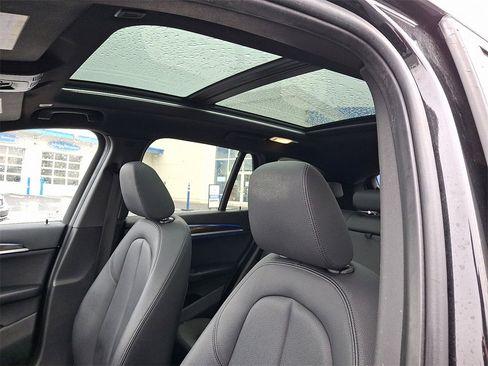 Used 2021 BMW X1 xDrive28i w/ Convenience Package image 16