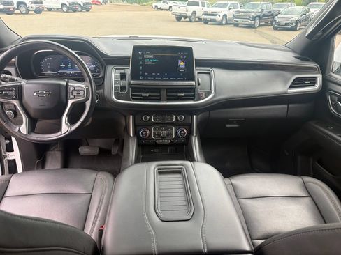 Certified 2023 Chevrolet Suburban Z71 w/ Luxury Package AWD/4WD image 30