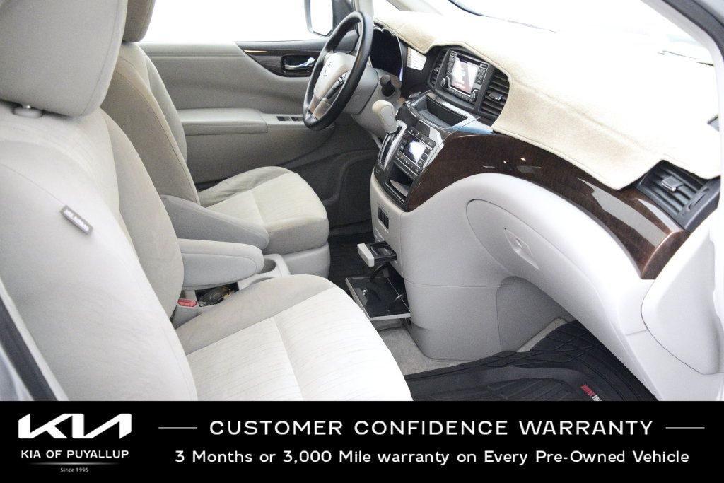 Used 2016 Nissan Quest SV FWD image 17