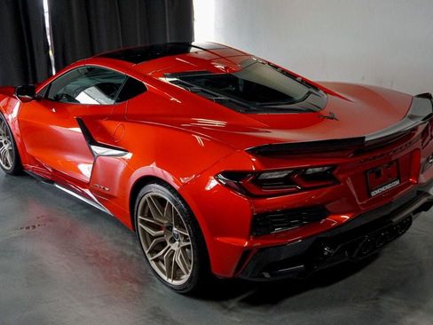 Used 2025 Chevrolet Corvette Z06 w/ Stealth Interior Trim Package RWD image 55