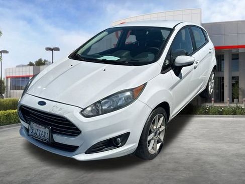 Used 2019 Ford Fiesta SE w/ Equipment Group 201A FWD image 3
