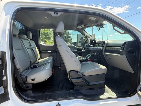Used 2021 Ford F250 XL w/ Power Equipment Group AWD/4WD image 13