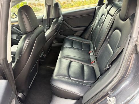 Used 2022 Tesla Model 3 RWD image 10