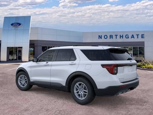 New 2026 Ford Explorer Active w/ Active Comfort Package RWD image 5