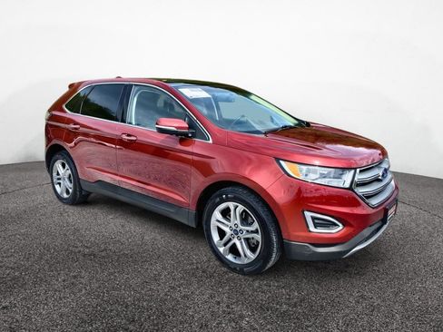 Used 2016 Ford Edge Titanium w/ Equipment Group 301A AWD/4WD image 2
