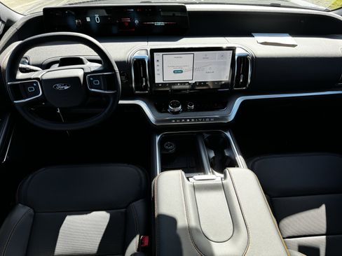 New 2026 Ford Expedition Tremor image 13